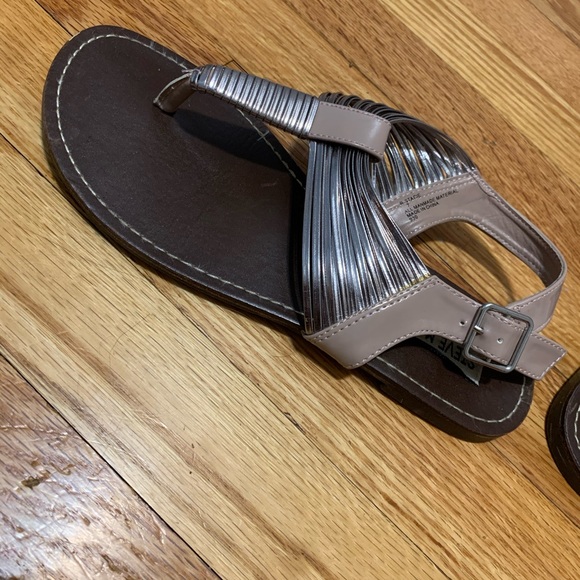 Steve Madden Sandals - Picture 4 of 6
